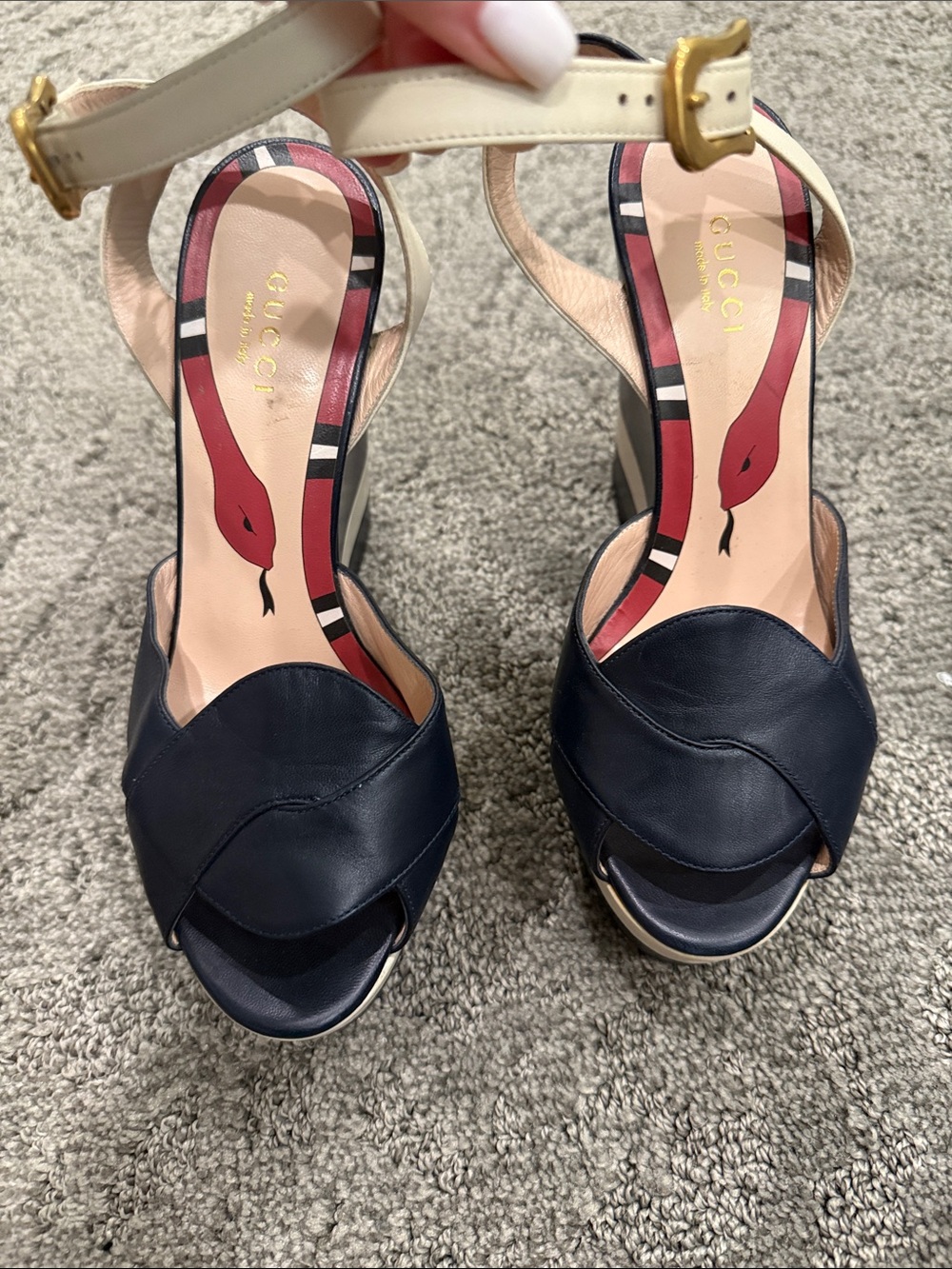 “Authentic” Gucci Women's Navy Leather Peep-Toe Platform Sandals
